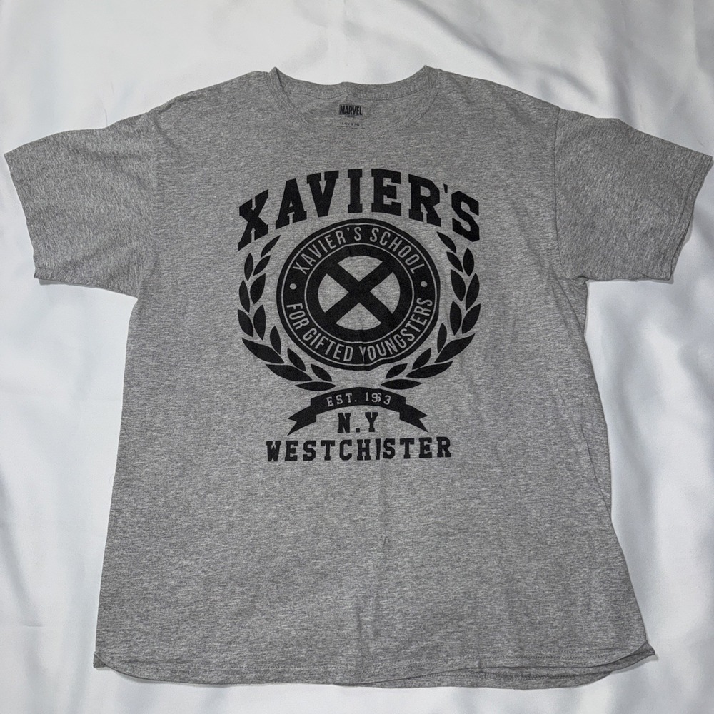 FUNKO MARVEL LARGE TSHIRT - MENS - GRAY WITH BLACK -XAVIERS SCHOOL GRAPHIC